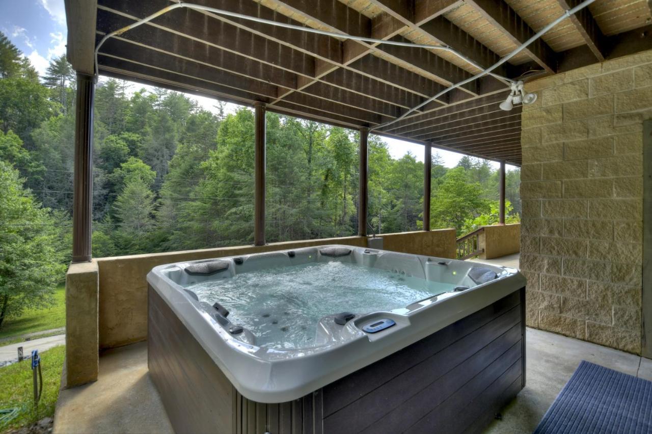 The Chariot - Creek Front With Hottub, Fire Pits, Billiards, Ev Charger - Sandalwood Stays Blue Ridge Extérieur photo
