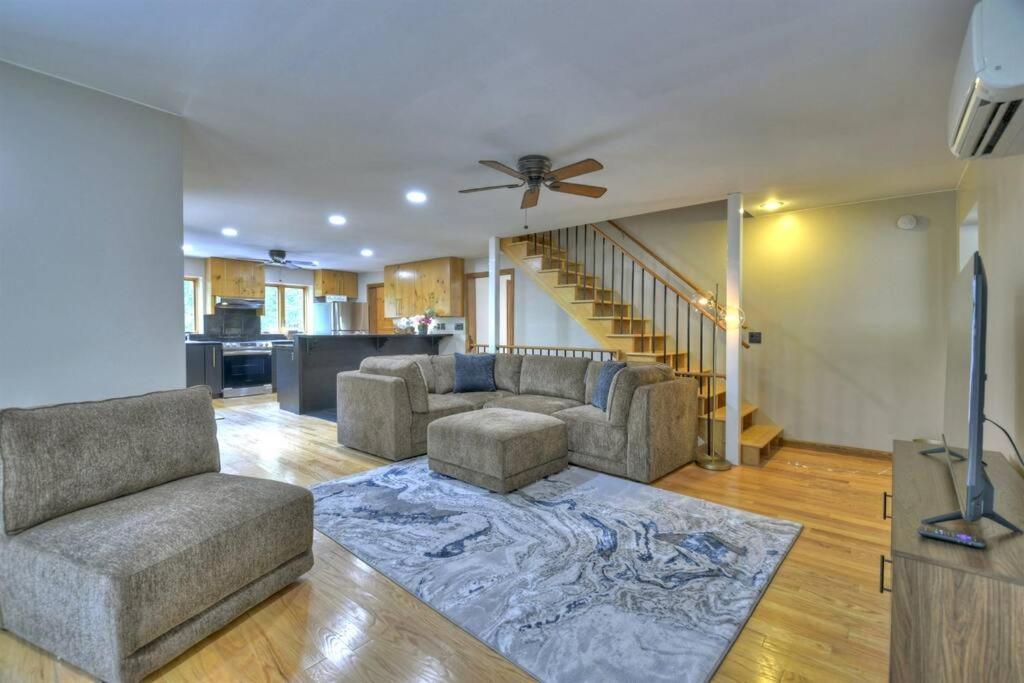 The Chariot - Creek Front With Hottub, Fire Pits, Billiards, Ev Charger - Sandalwood Stays Blue Ridge Extérieur photo
